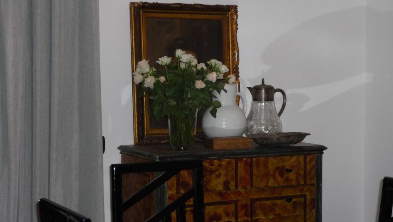 Il Golfo Artisti E Poeti Villa Thea Lerici Luaran gambar