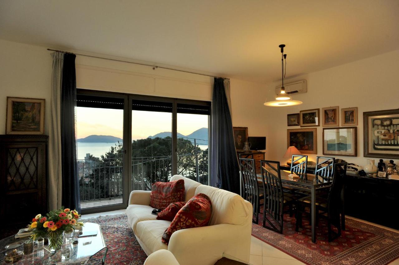 Il Golfo Artisti E Poeti Villa Thea Lerici Luaran gambar