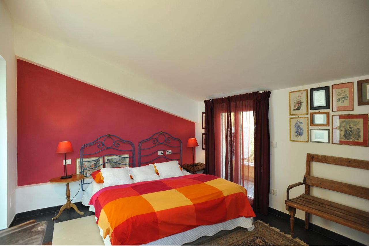 Il Golfo Artisti E Poeti Villa Thea Lerici Luaran gambar